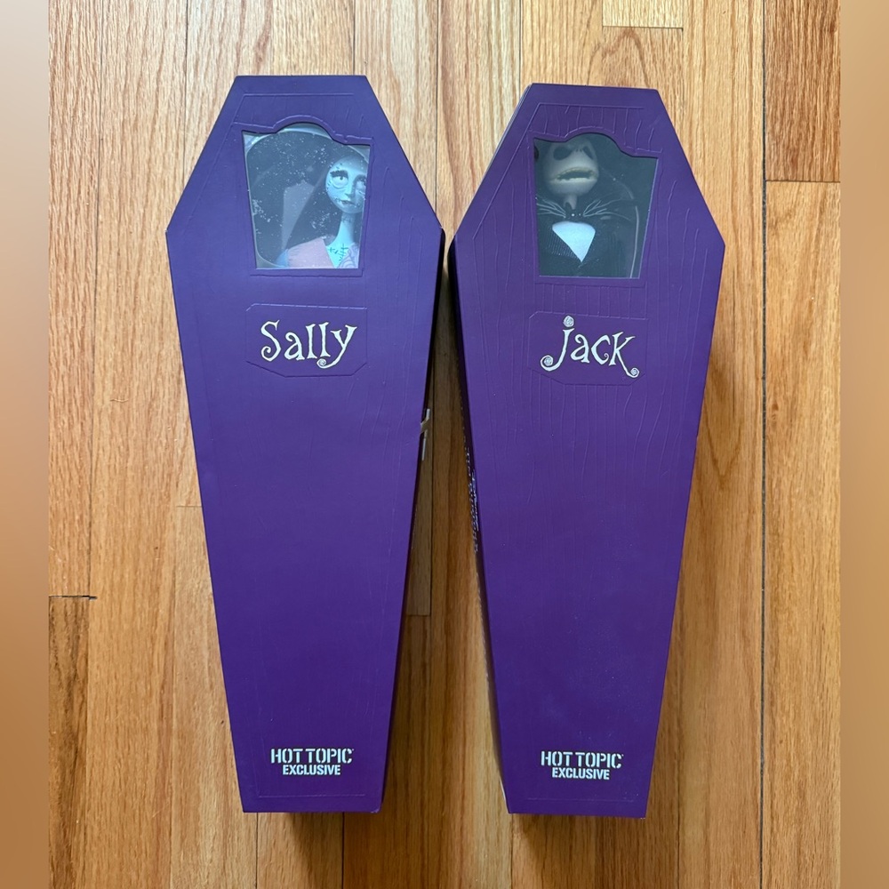 Rare Nightmare Before Christmas Sally & Jack‎ Coffin Doll Set, Hot Topic Exc